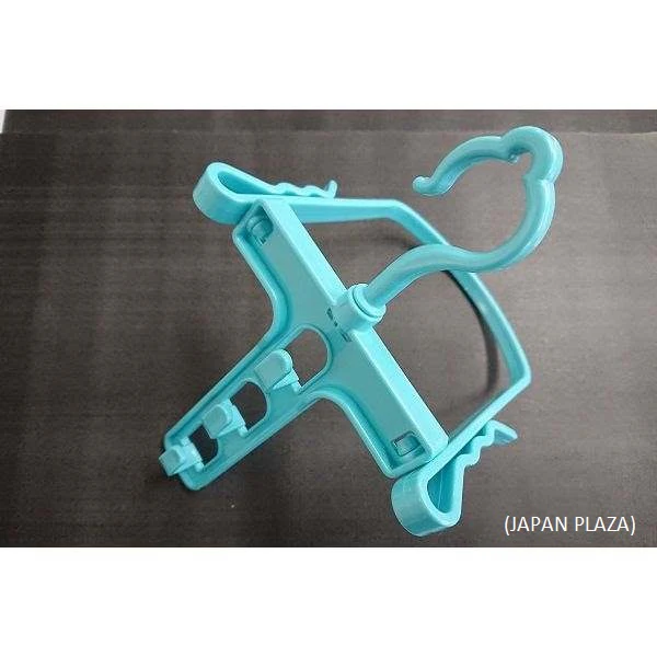Clothes Hanger for Jumper & High Neck - Color by Random (Made in Japan) - Image 4
