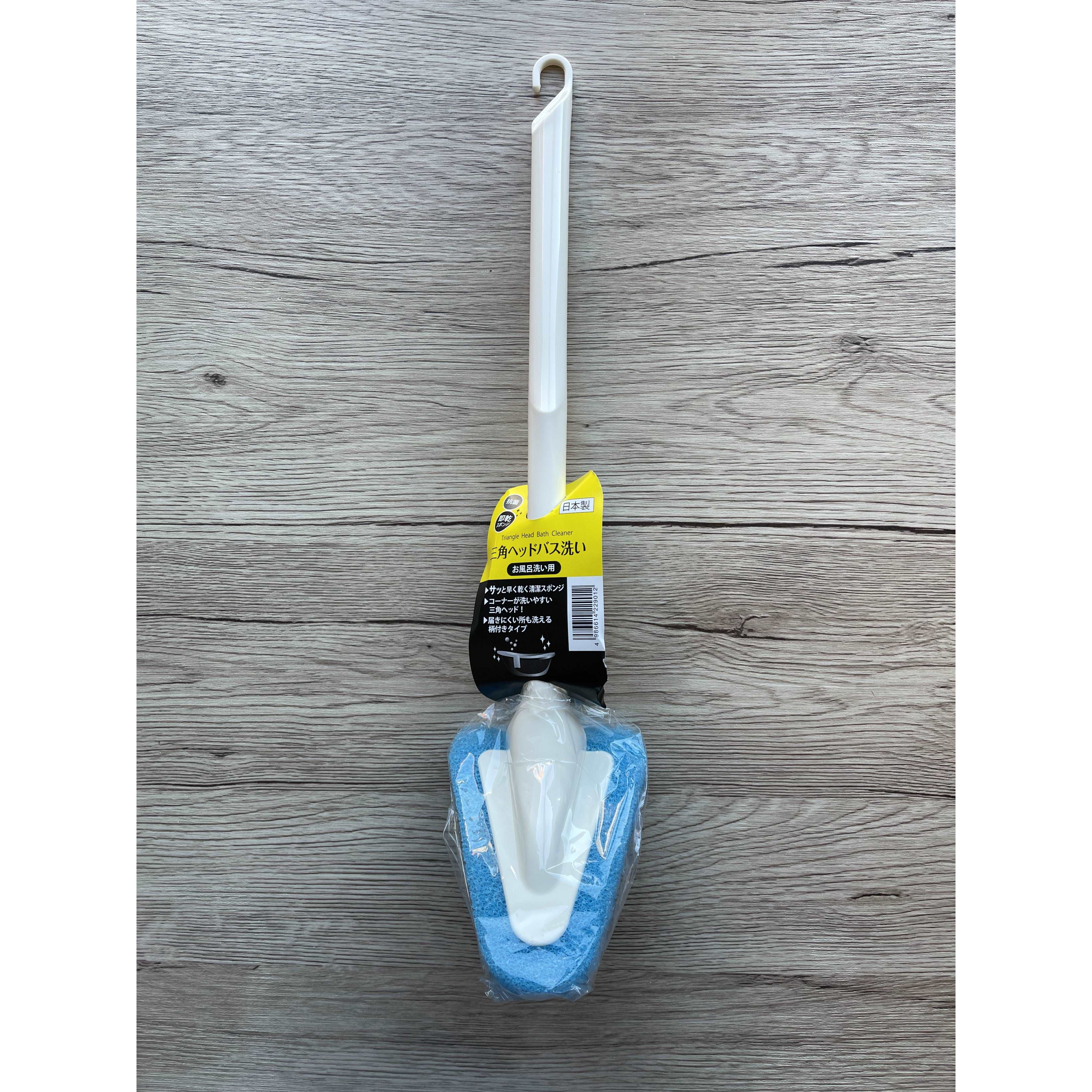 Corner Bath Sponge Triangle Head (Made in Japan) - Image 4