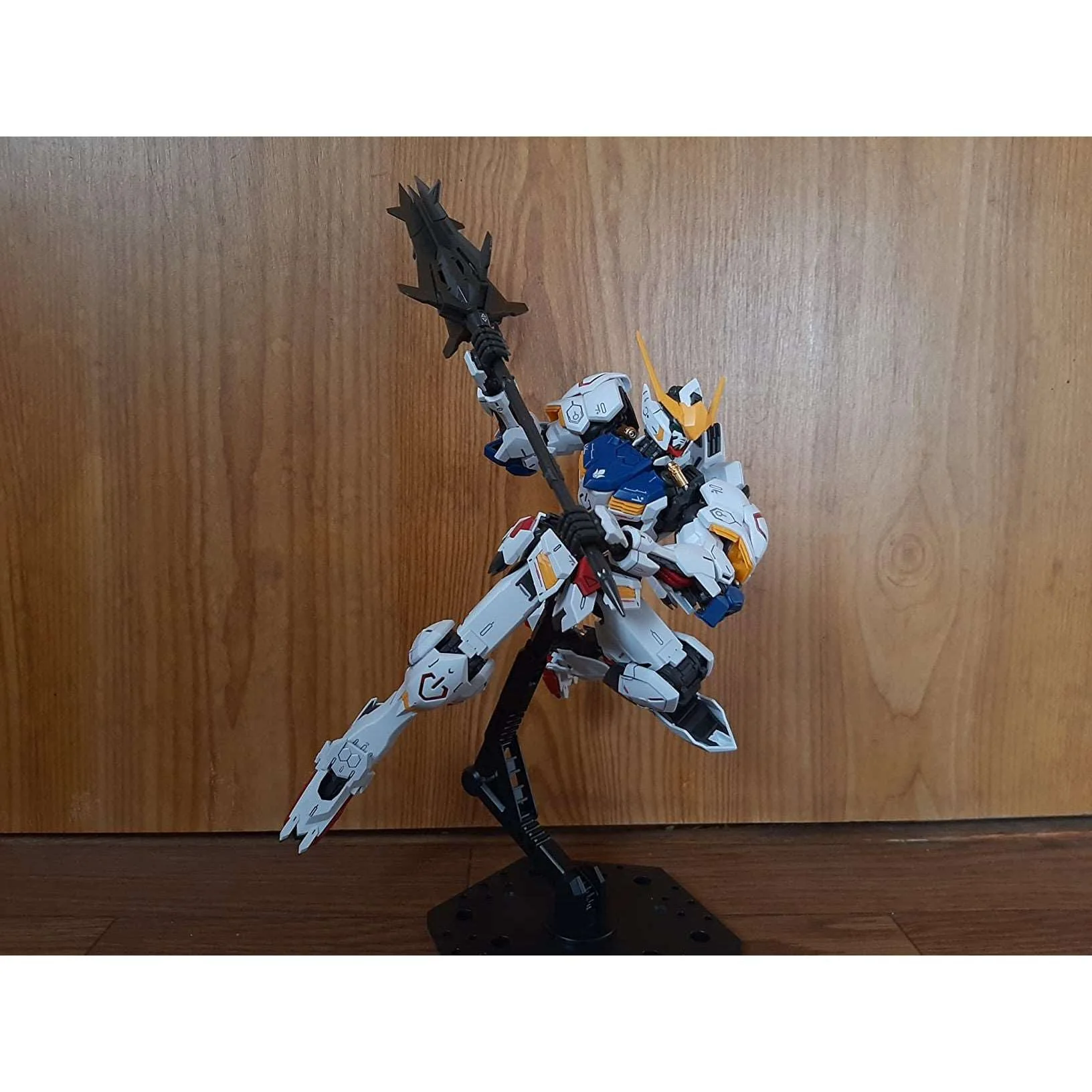 Gundam Barbatos 1/100 Scale Plastic Model (Made in Japan) - Image 15