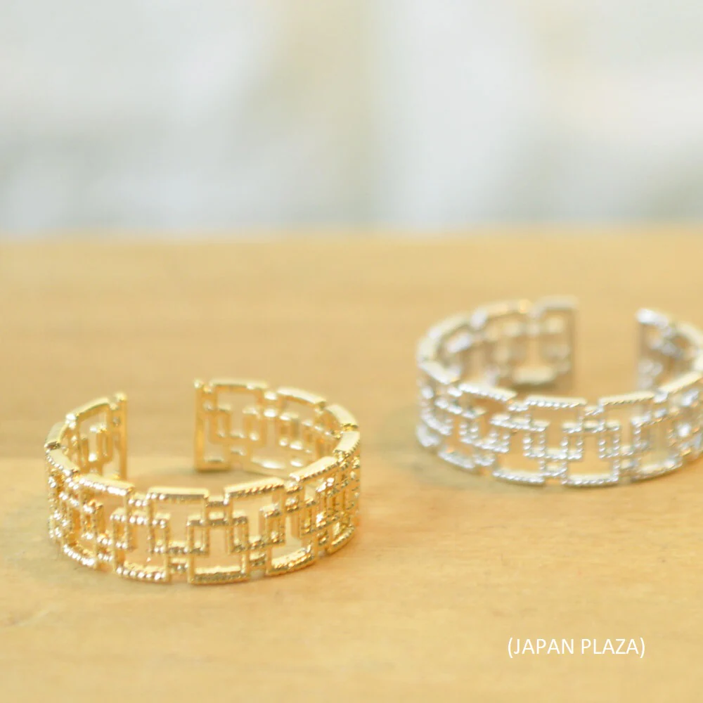 Openwork Ring with Square Mosaic (Made in Korea)