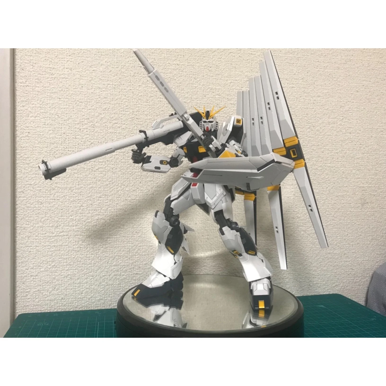 RX-93 V Gundam 1/100 Scale Plastic Model (Made in Japan) - Image 9