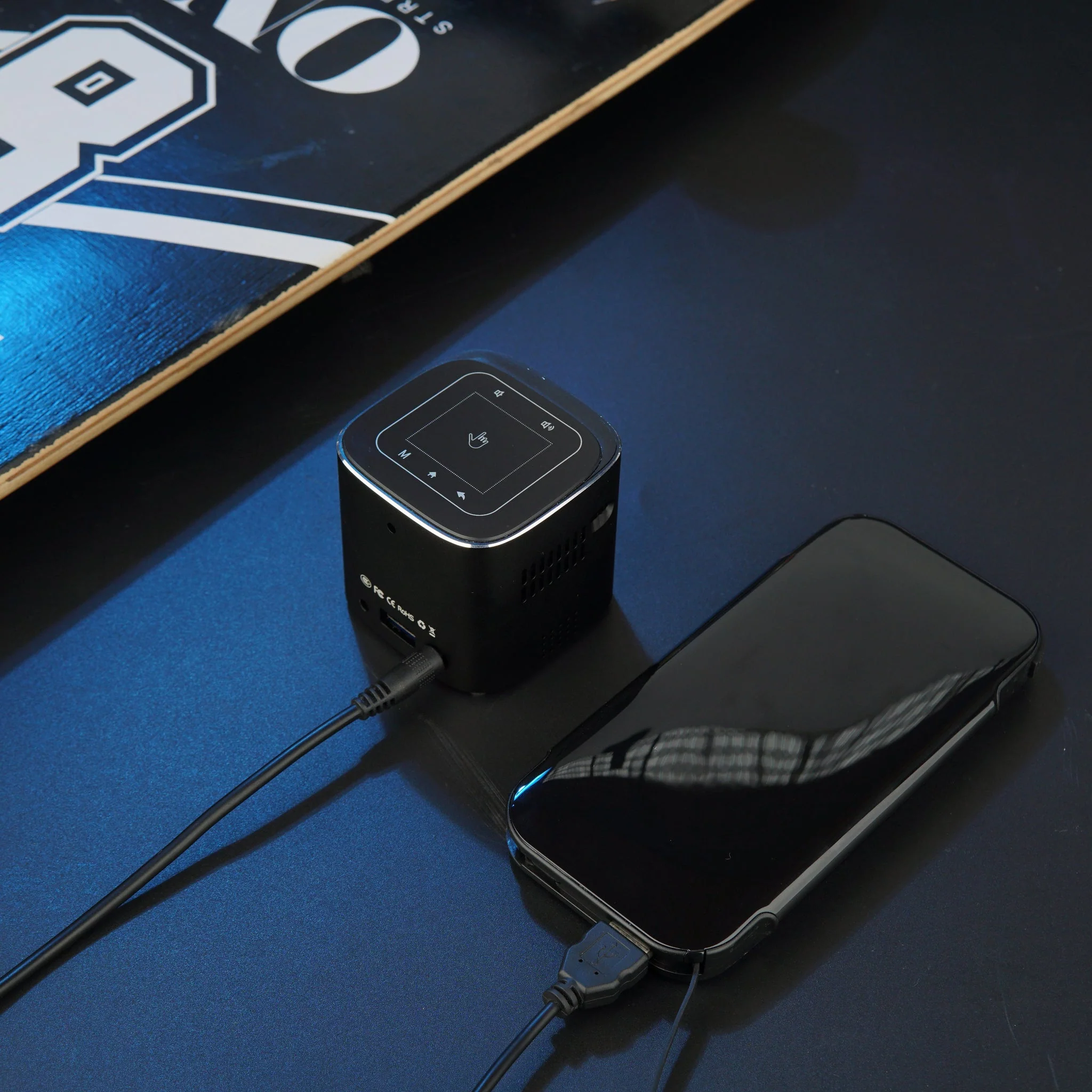 Usatisfy Home DLP Pocket Mini Projector - Image 24