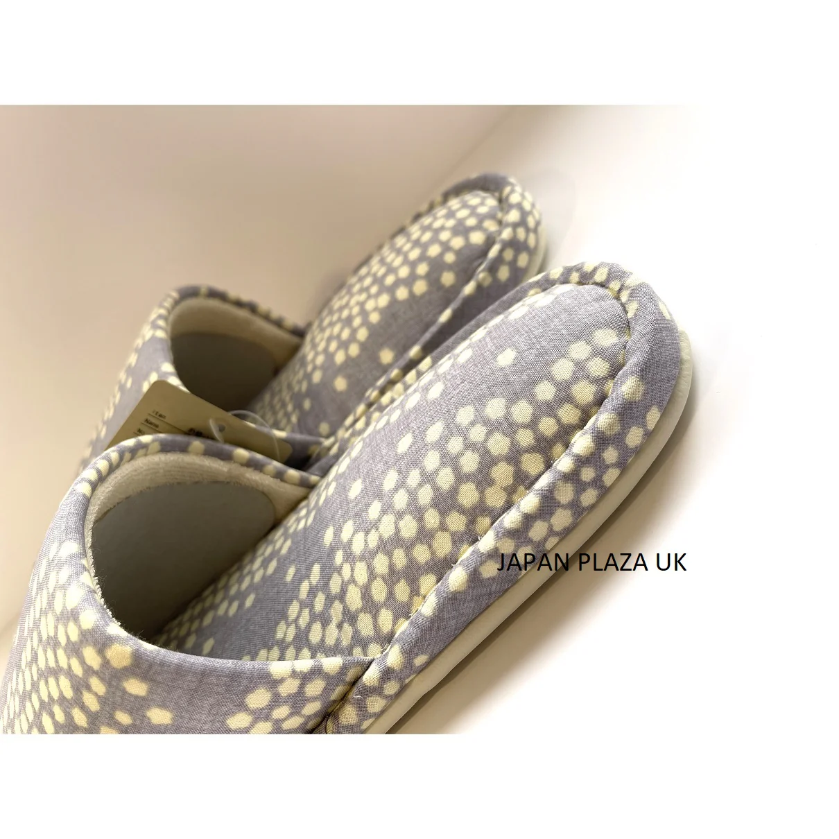 Woman Slippers with Star Pattern (Made in Japan) - Image 12