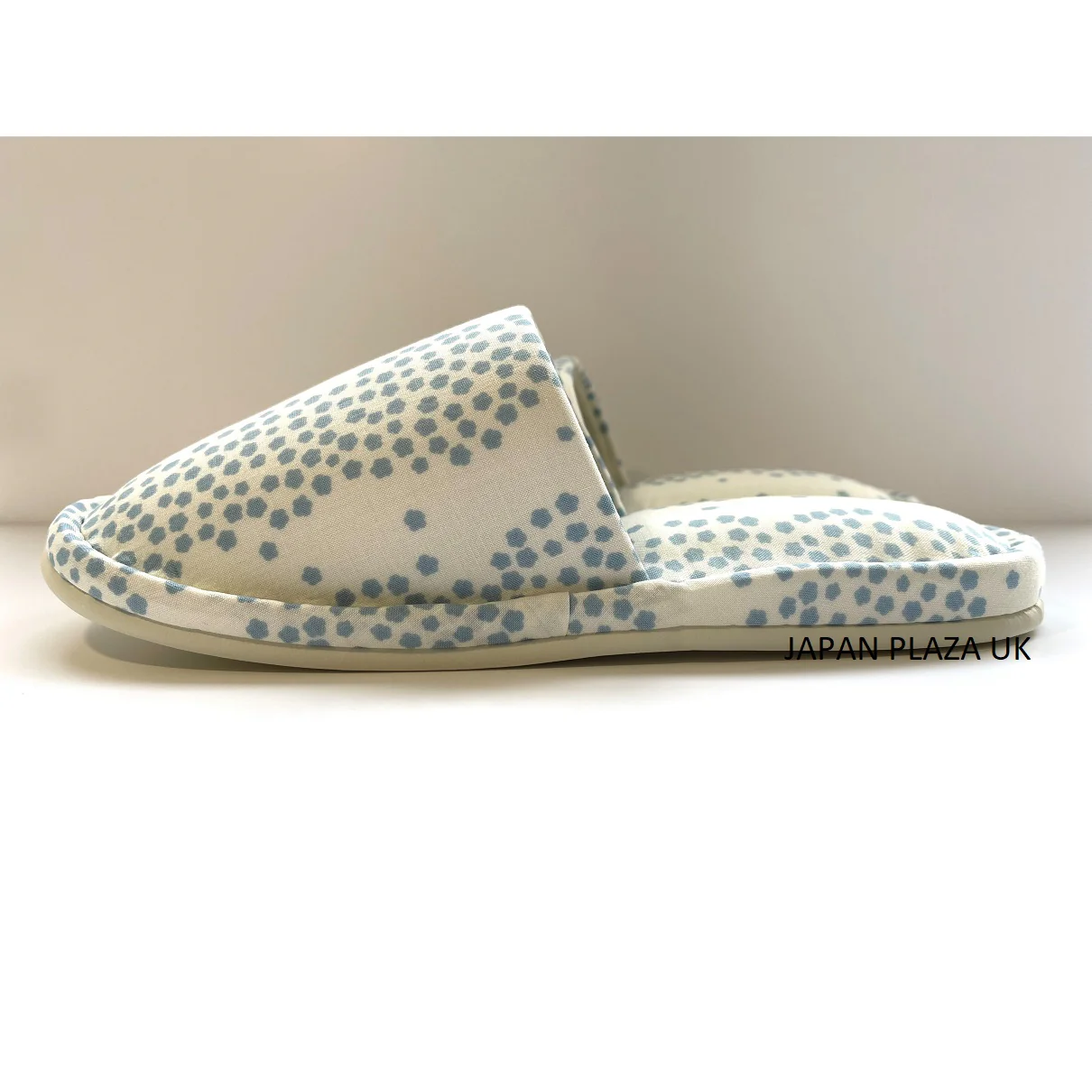 Woman Slippers with Star Pattern (Made in Japan) - Image 7
