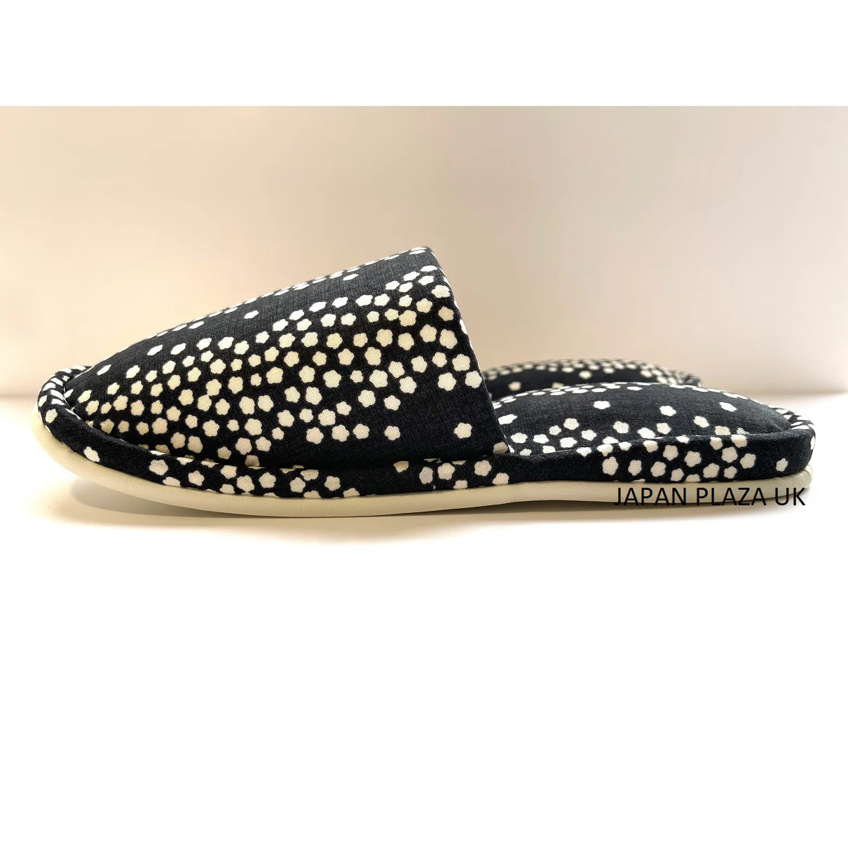 Woman Slippers with Star Pattern (Made in Japan) - Image 8